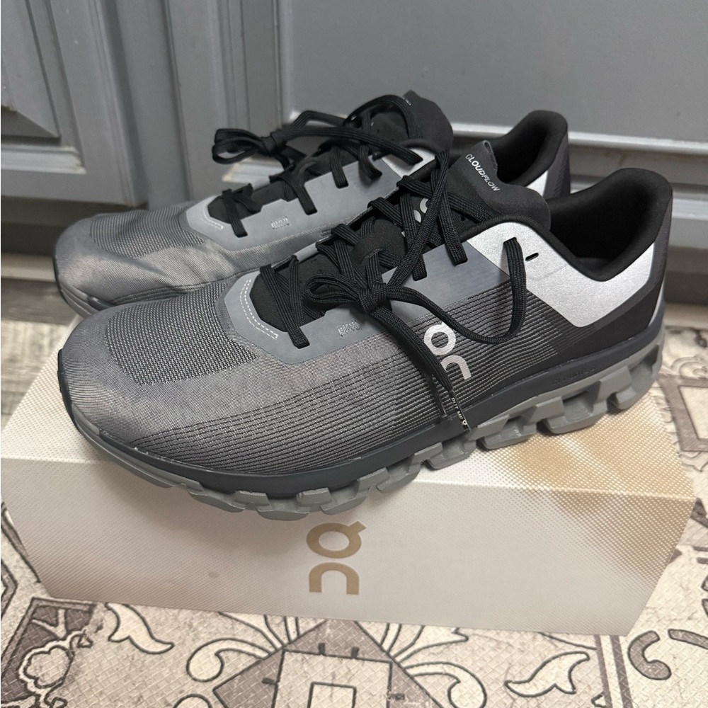 On Running Men's Black and Gray Athletic Shoes